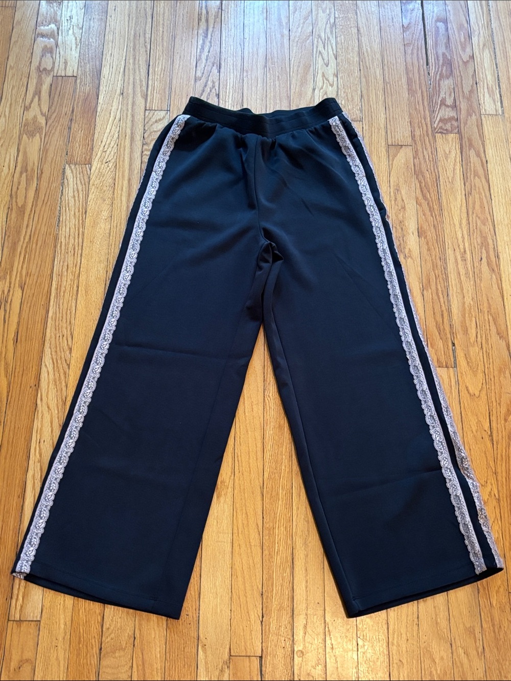 all in motion charcoal Wide-Leg pants with pink lace Trim size medium